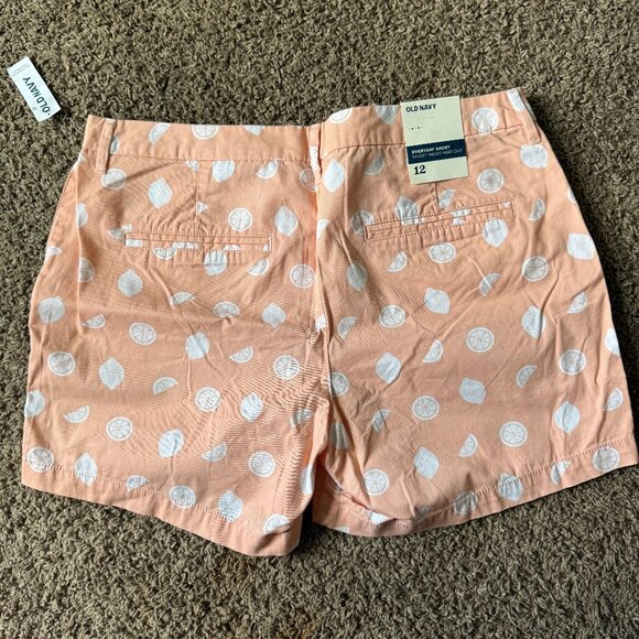 NWT Old Navy San Francisco California Shorts with Oranges and Tangerine Color - Picture 2 of 5